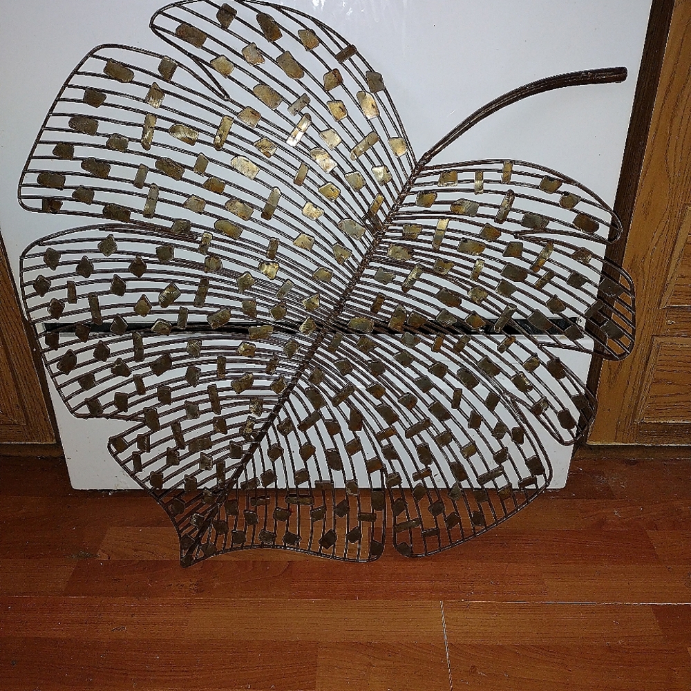 metal leaf art